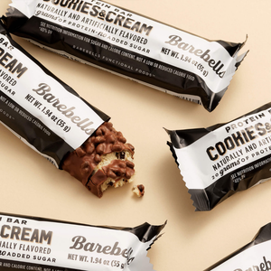 La barrita proteico cookies & cream de barebells en su entorno de consumo