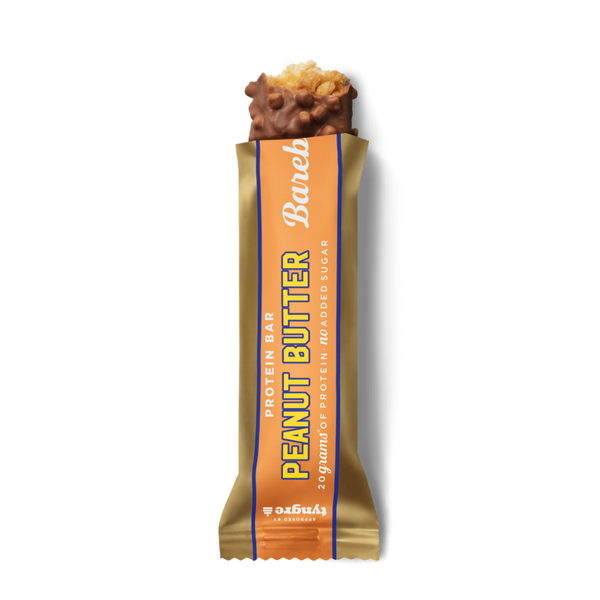 La barrita proteico peanut butter de barebells abierta, con el interior a la vista