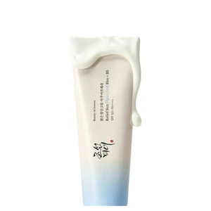 Tubo de Relief Sun Aqua Fresh de Beauty of Joseon con la textura fluida cayendo