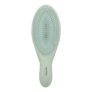Detalle de las púas flexibles del cepillo desenredante Natural Fiber de Beter