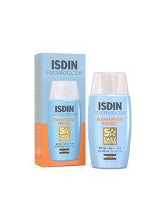 Fotoprotector ISDIN Fusion Water Magic SPF 50 con su estuche, frasco de 50 ml