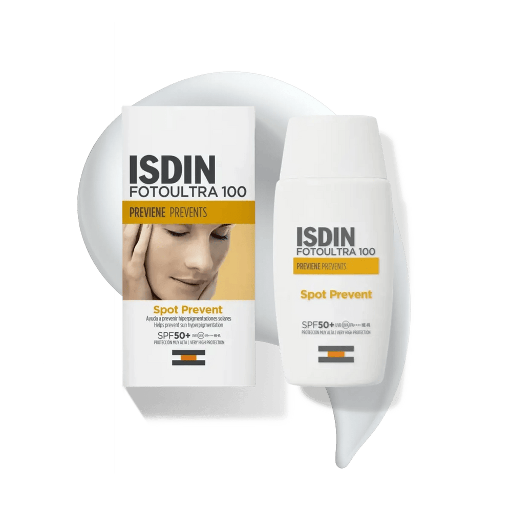 Protector Solar Facial SPF50+ Spot Prevent 50ml de ISDIN junto a su textura