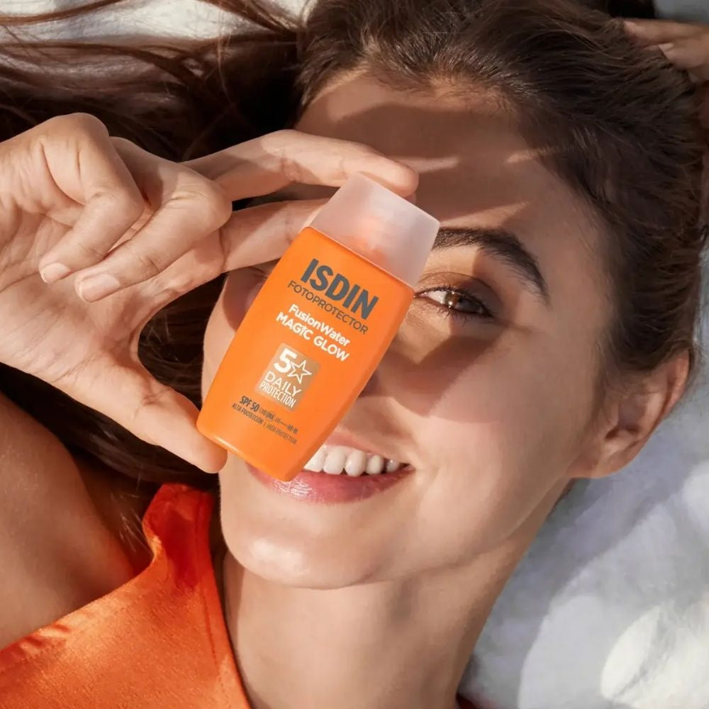 Fotoprotector ISDIN Fusion Water Magic Glow SPF 50, frasco de 50 ml
