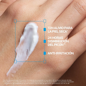 Bálsamo corporal de La Roche-Posay aplicado sobre la piel
