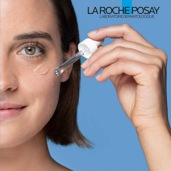 Sérum Hyalu B5 de La Roche-Posay aplicado sobre la piel
