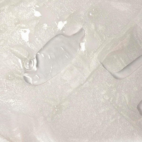 Textura de la esencia de la Mascarilla Ácido Hialurónico y Algas de Ondo